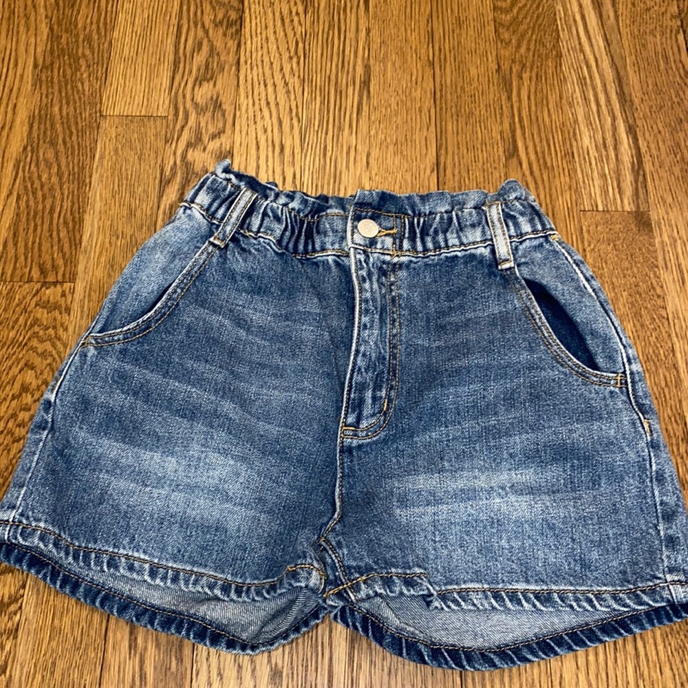 BDG pull on mom shorts